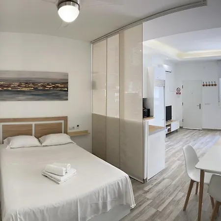 Estudio Eugenio Gross Apartmán